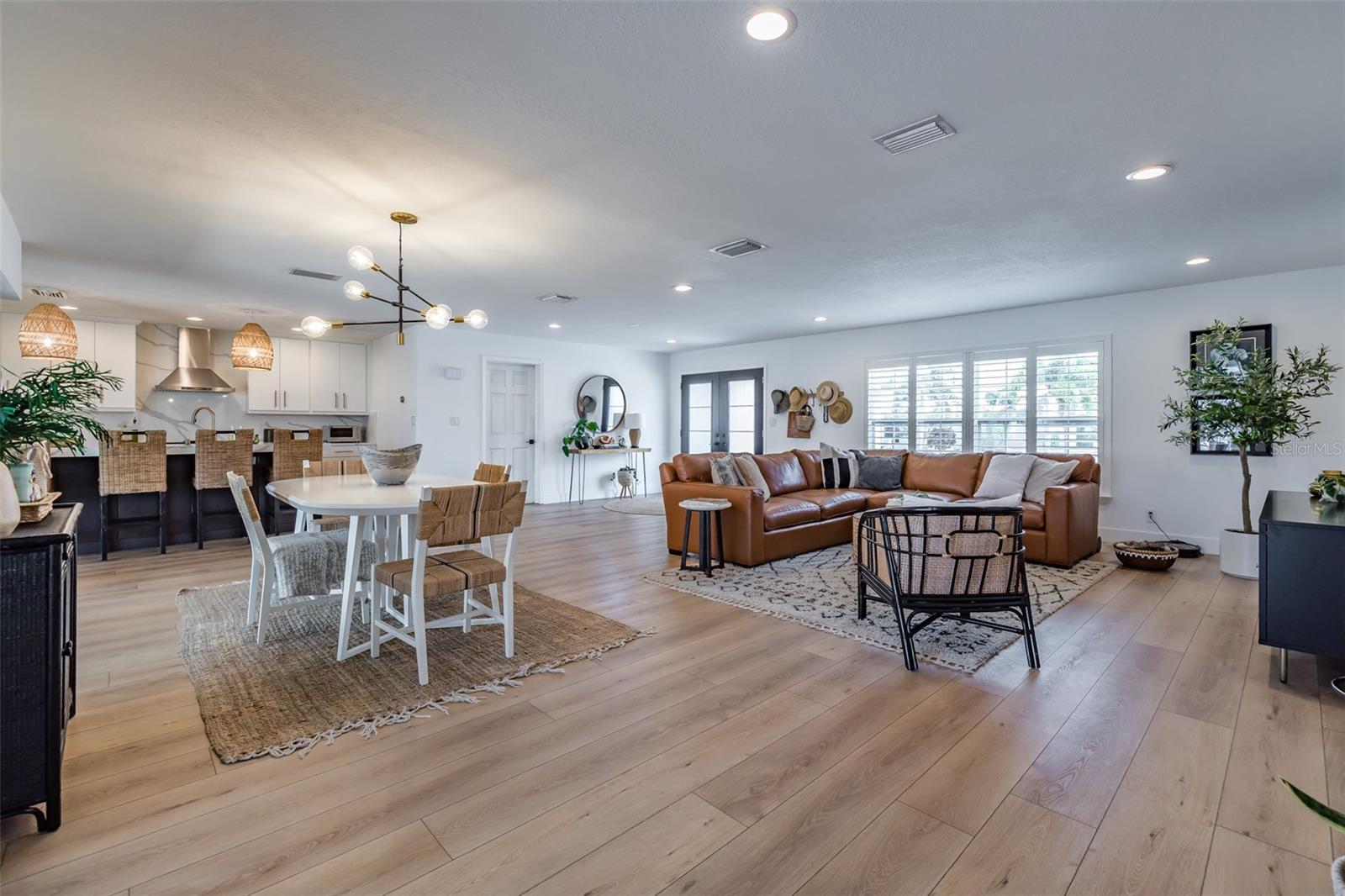 Image 12 of 60 For 917 Chipaway Drive