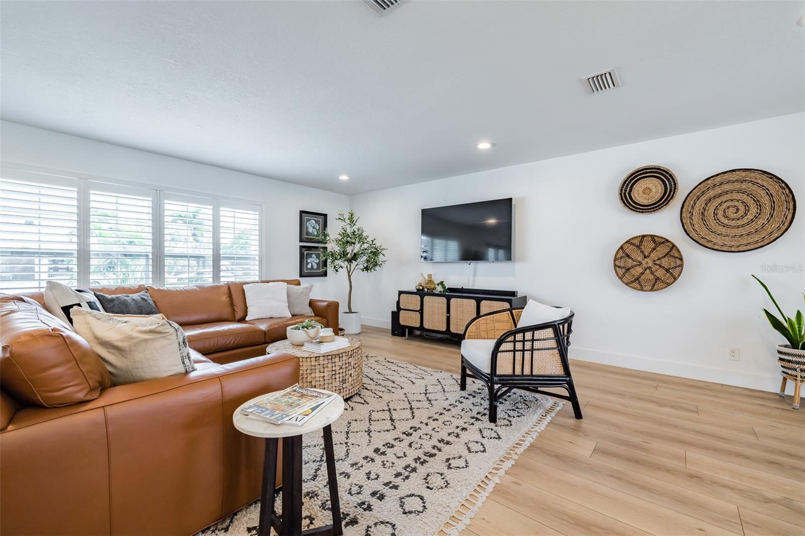 Image 9 of 60 For 917 Chipaway Drive