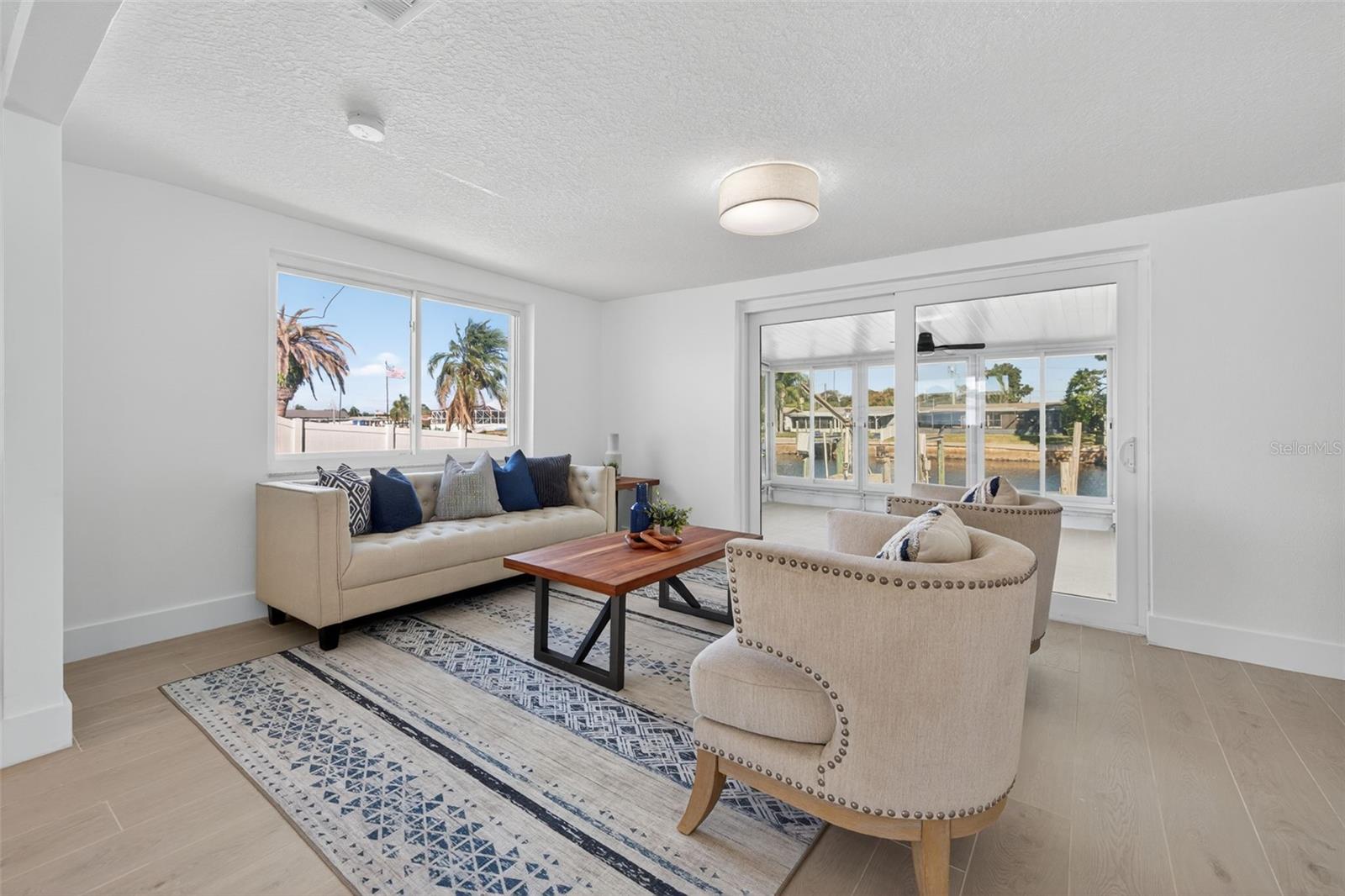 Image 8 of 23 For 12734 2nd Isle