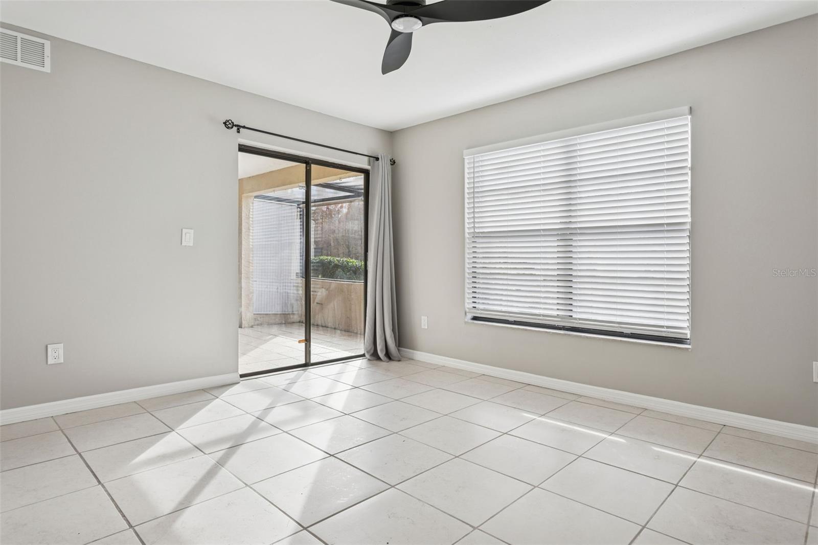 Image 13 of 25 For 7858 Niagara Avenue 605