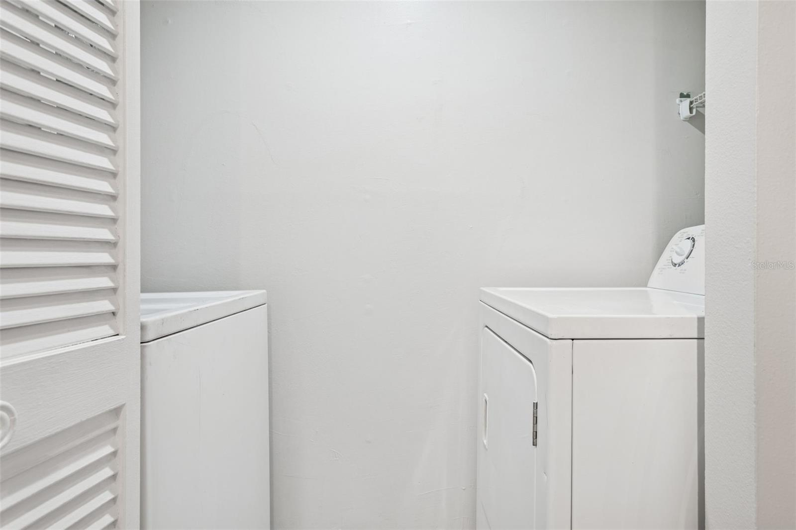 Image 22 of 25 For 7858 Niagara Avenue 605