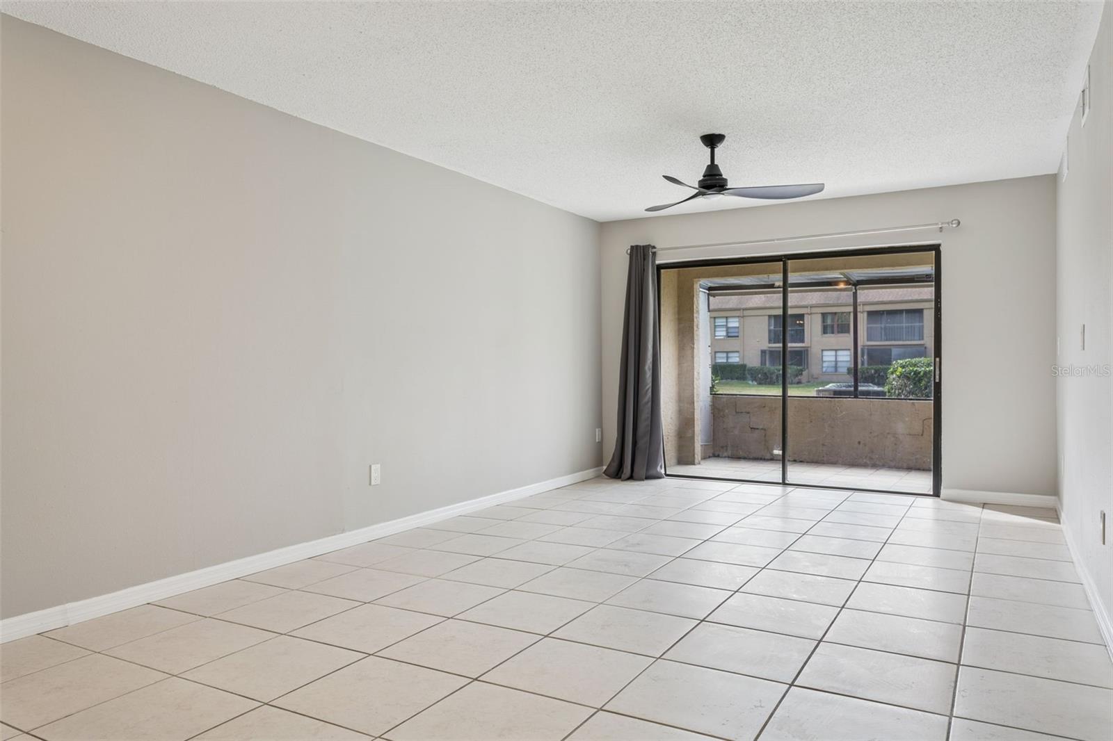 Image 9 of 25 For 7858 Niagara Avenue 605