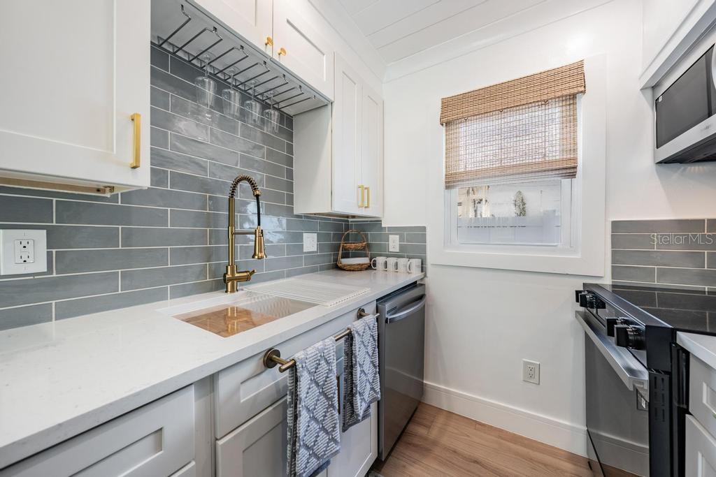 Image 14 of 37 For 48 79th Terrace