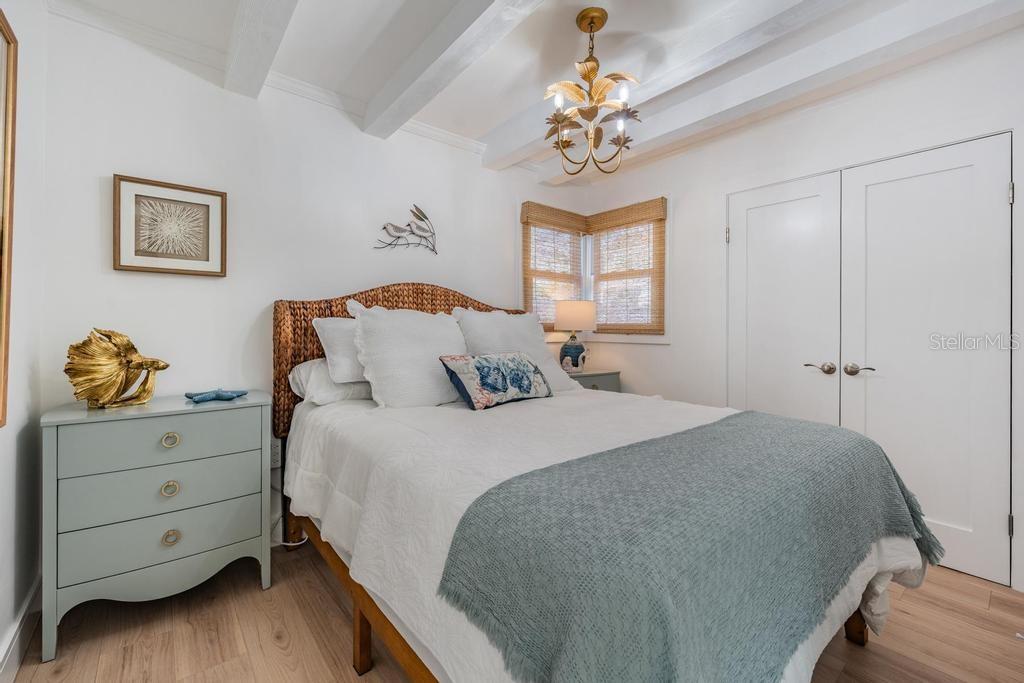 Image 15 of 37 For 48 79th Terrace