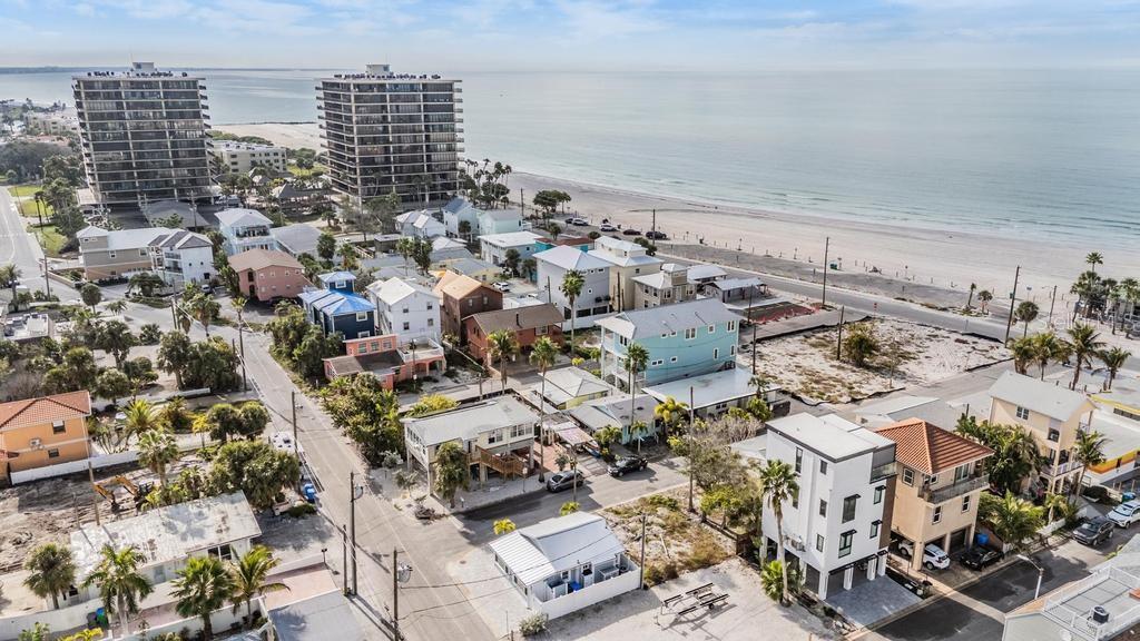 Image 32 of 37 For 48 79th Terrace