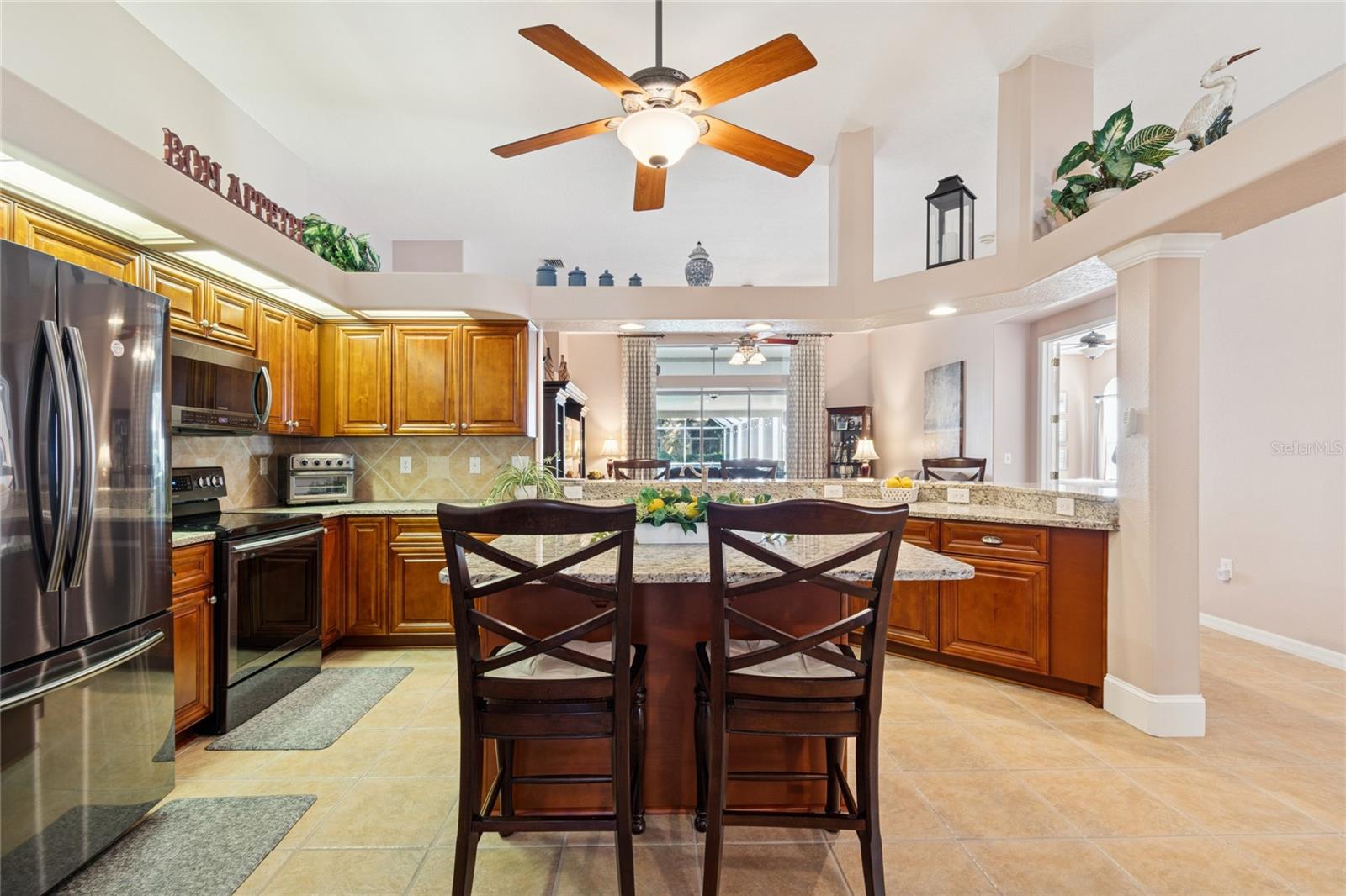 Image 20 of 92 For 8359 Golden Prairie Drive