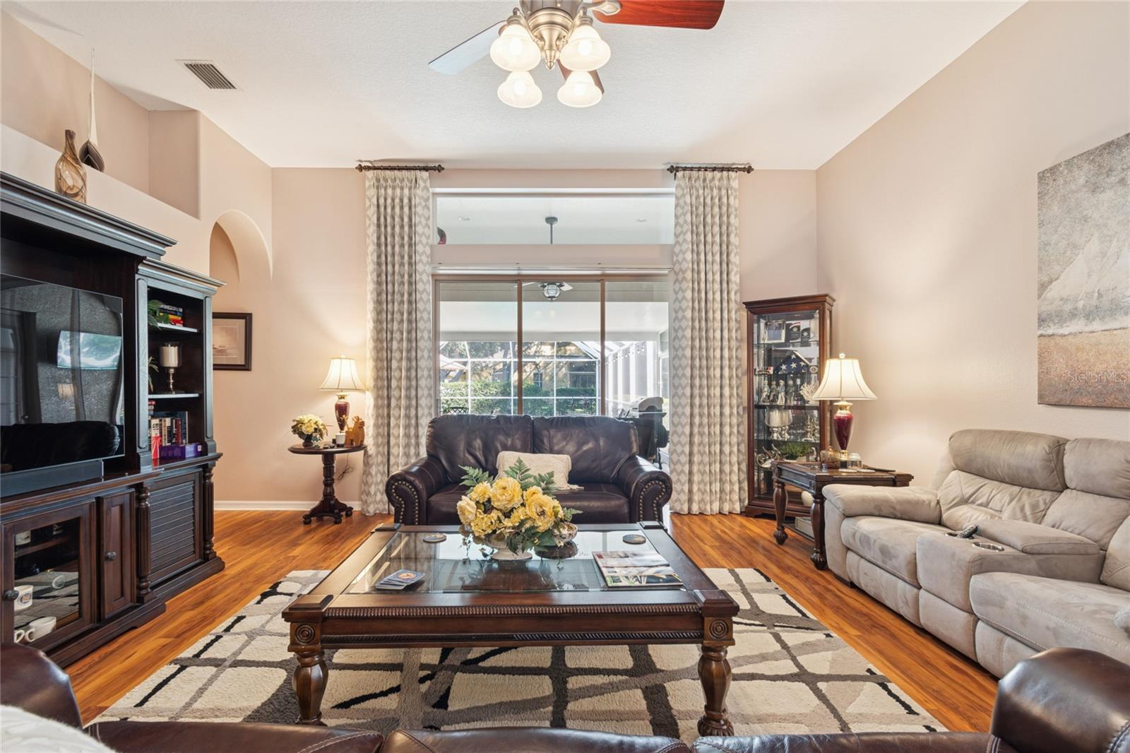 Image 32 of 92 For 8359 Golden Prairie Drive