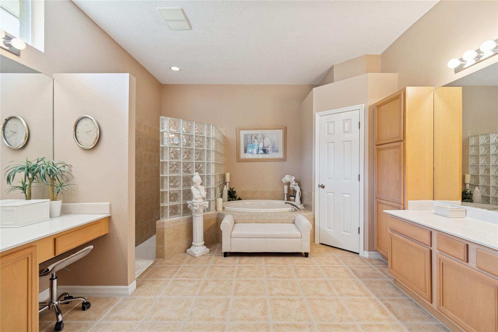 Image 37 of 92 For 8359 Golden Prairie Drive