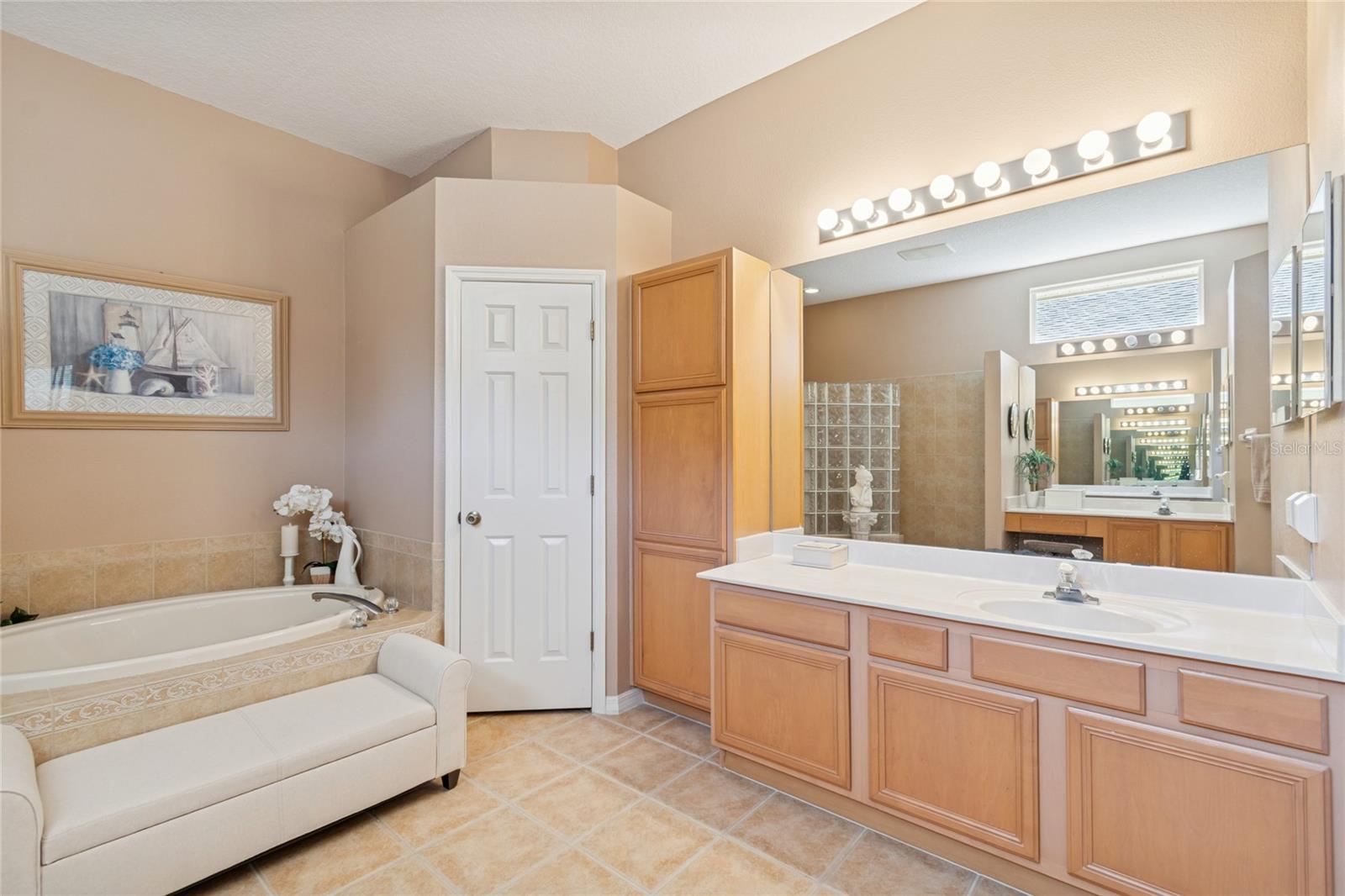 Image 39 of 92 For 8359 Golden Prairie Drive