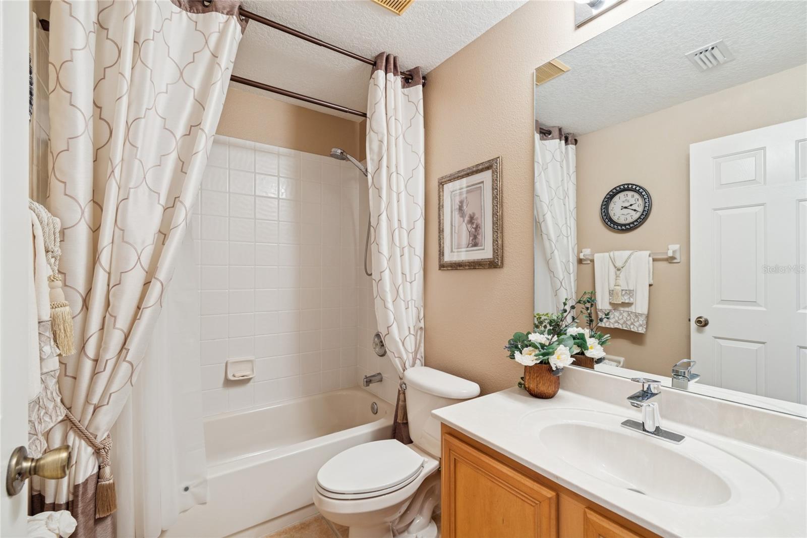 Image 46 of 92 For 8359 Golden Prairie Drive