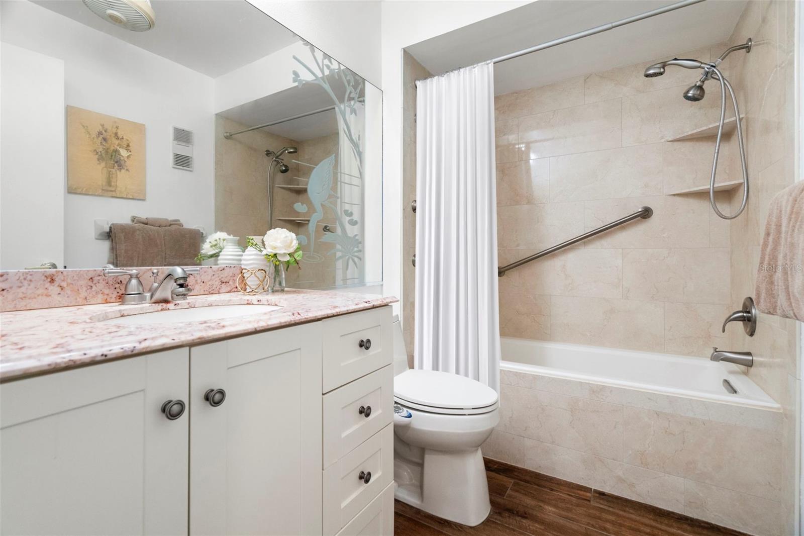 Image 11 of 21 For 5265 Bay Drive 713