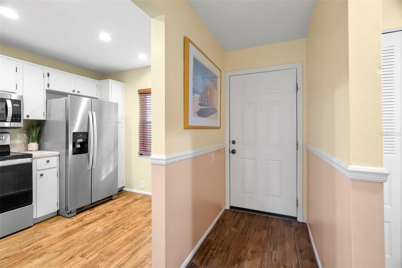 Image 3 of 21 For 5265 Bay Drive 713