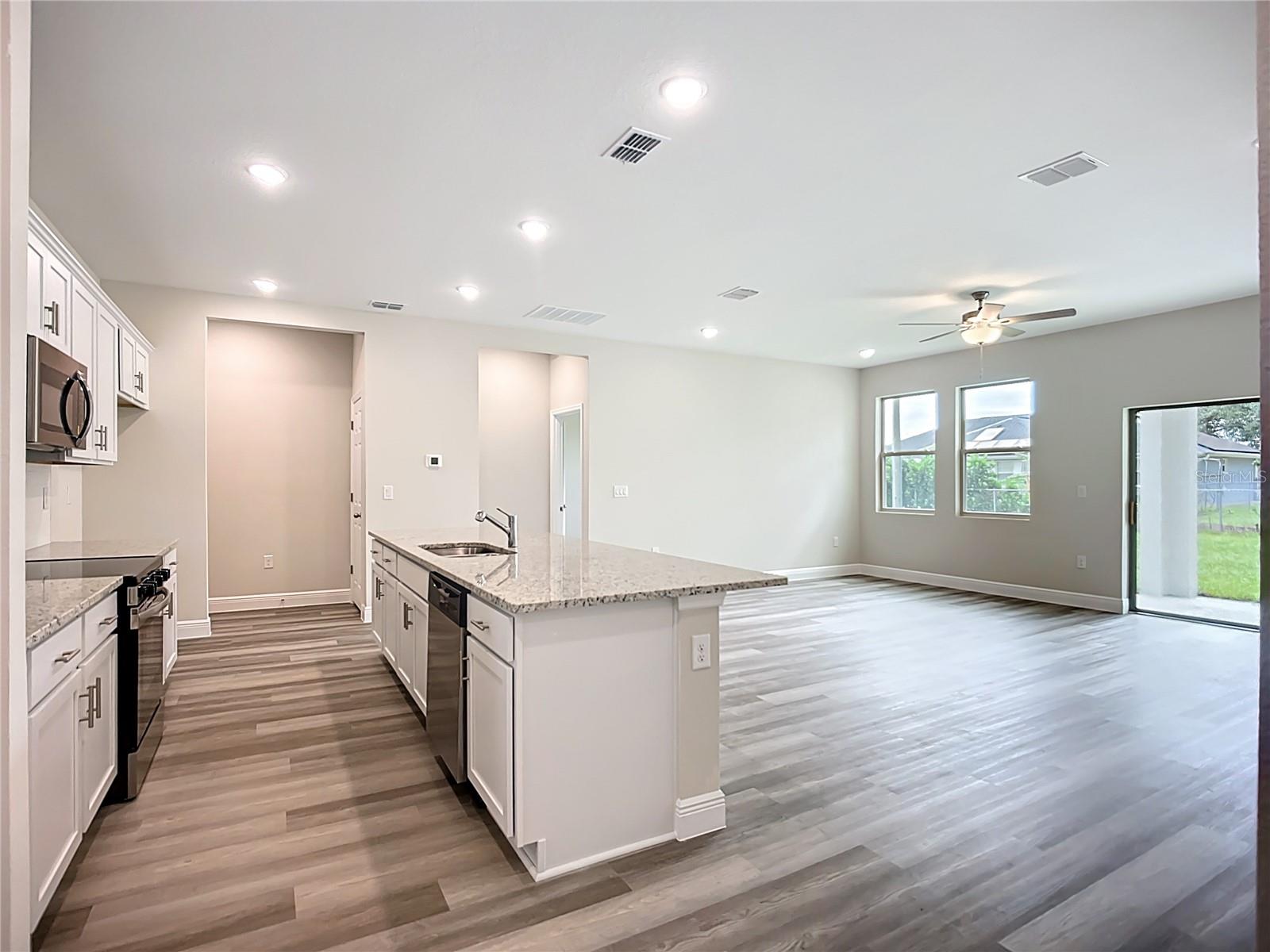 Image 19 of 93 For 2624 Atwater Drive