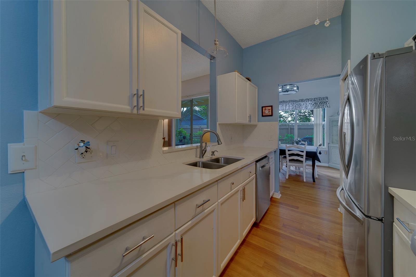 Image 11 of 67 For 1050 Starkey Road 205