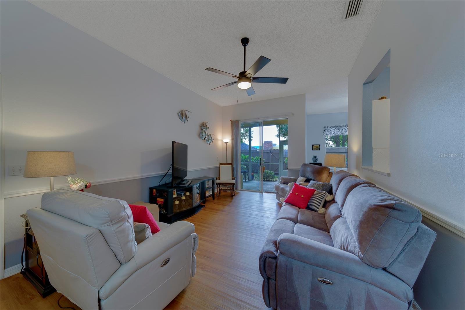 Image 16 of 67 For 1050 Starkey Road 205