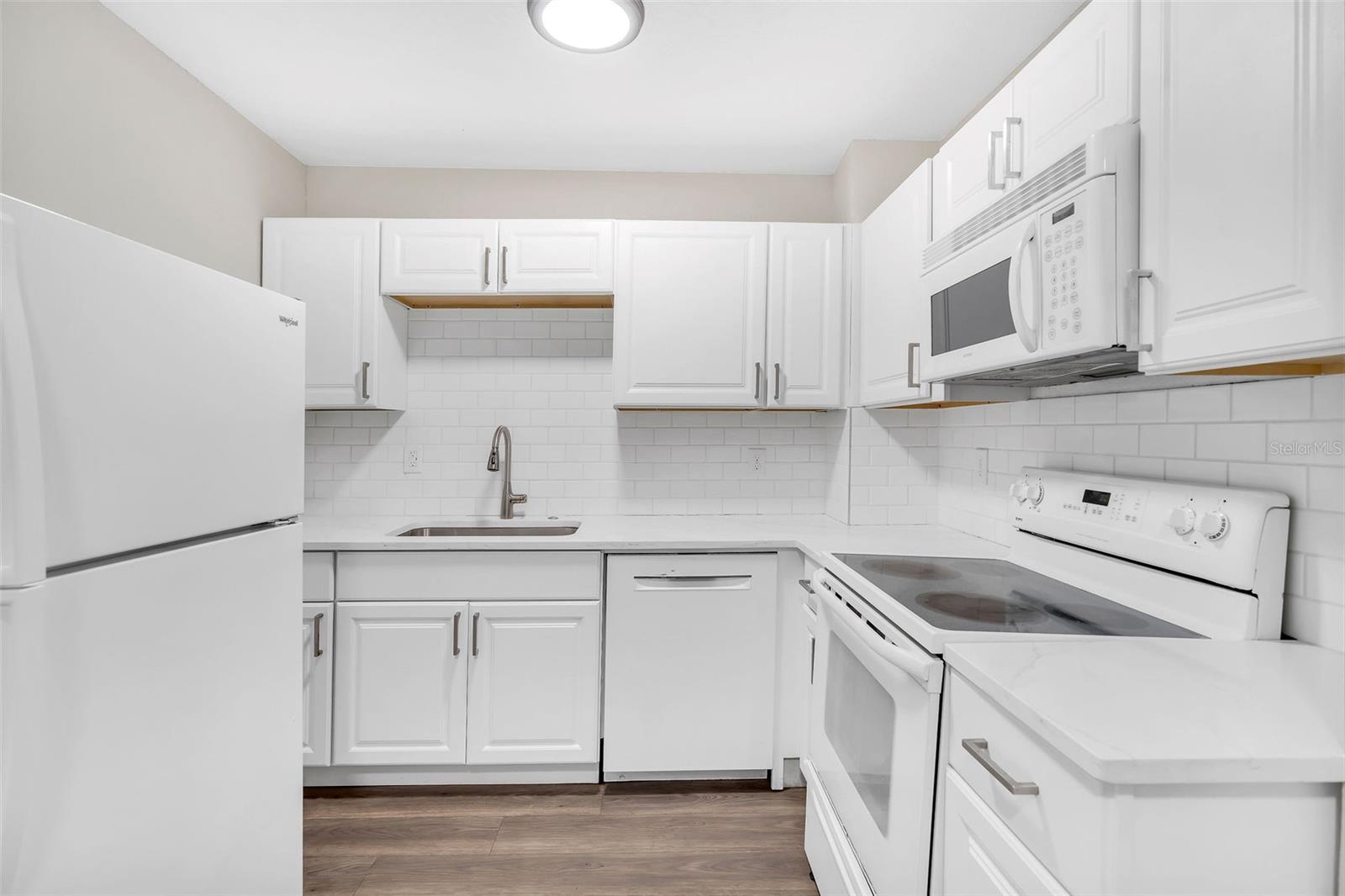 Image 12 of 37 For 2140 22nd Avenue N