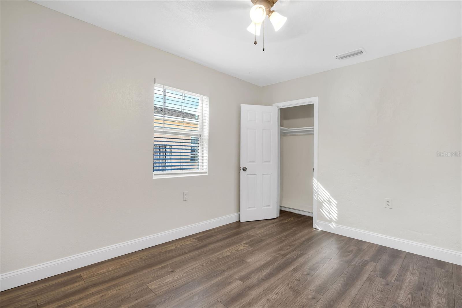 Image 14 of 37 For 2140 22nd Avenue N