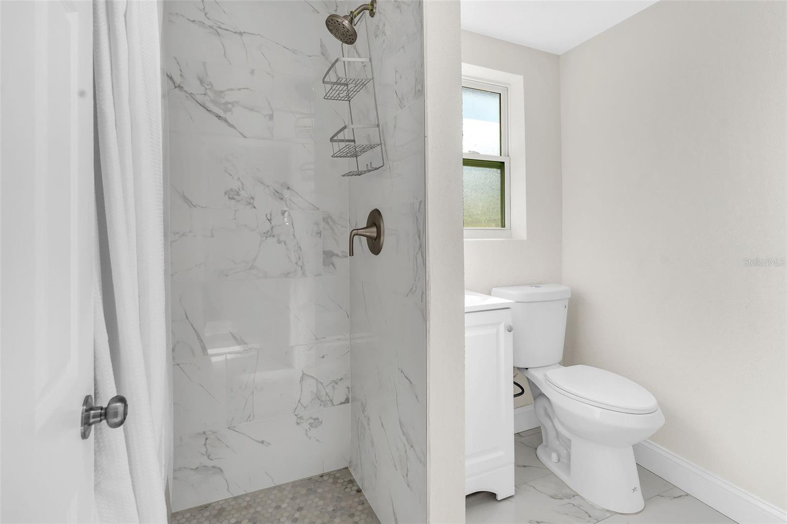 Image 19 of 37 For 2140 22nd Avenue N