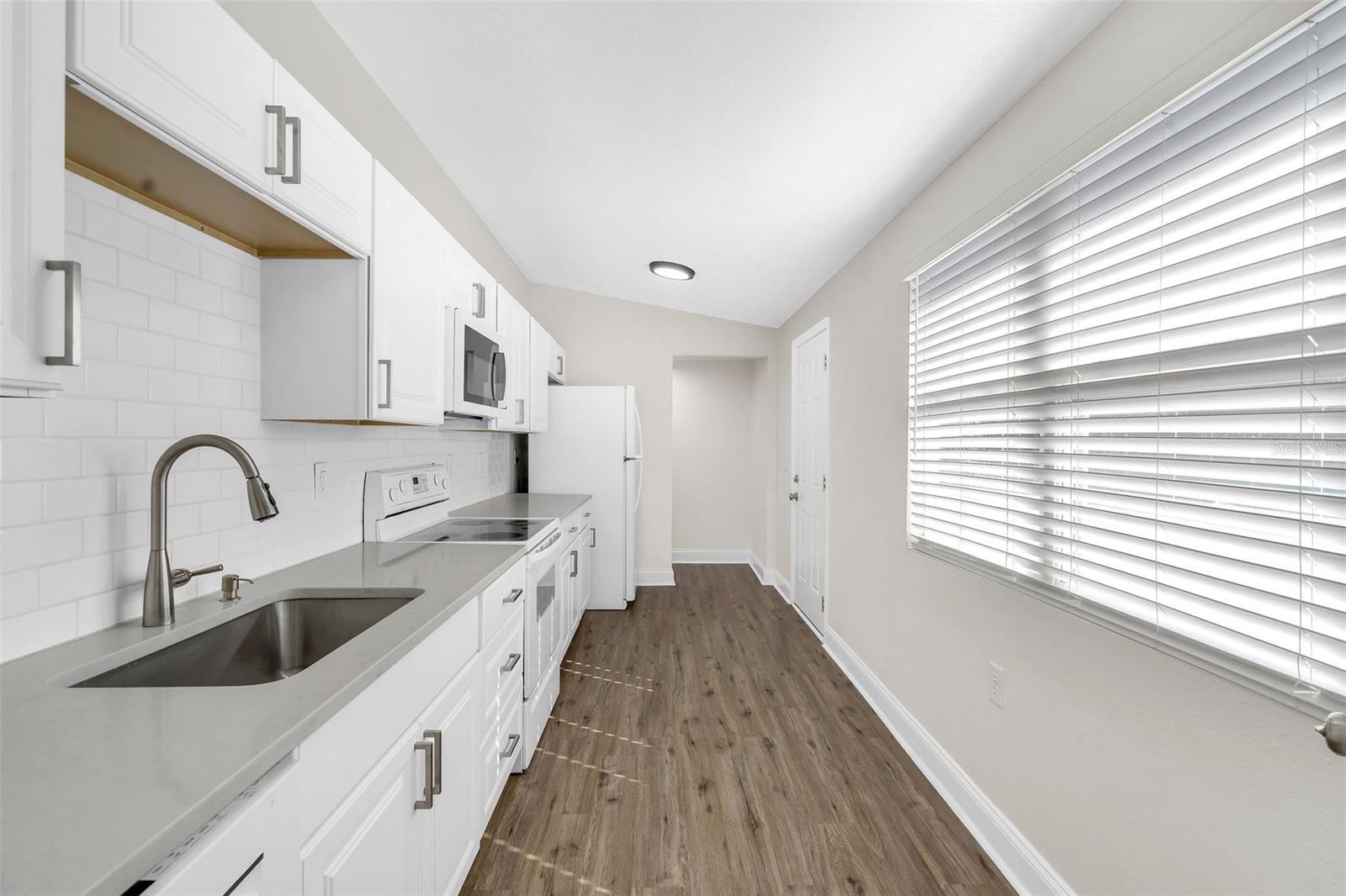 Image 24 of 37 For 2140 22nd Avenue N