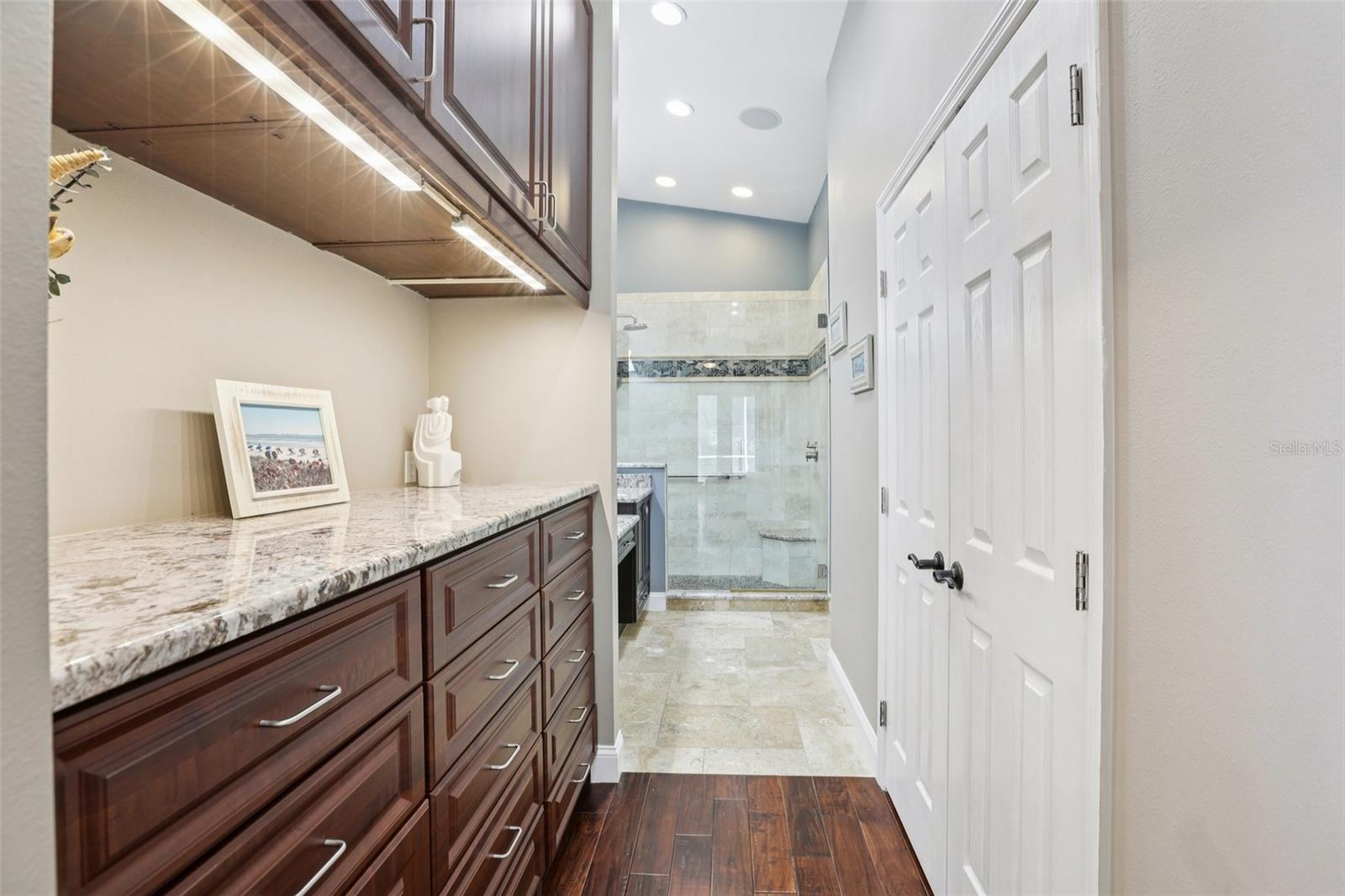 Image 23 of 53 For 3925 Silk Oak Lane