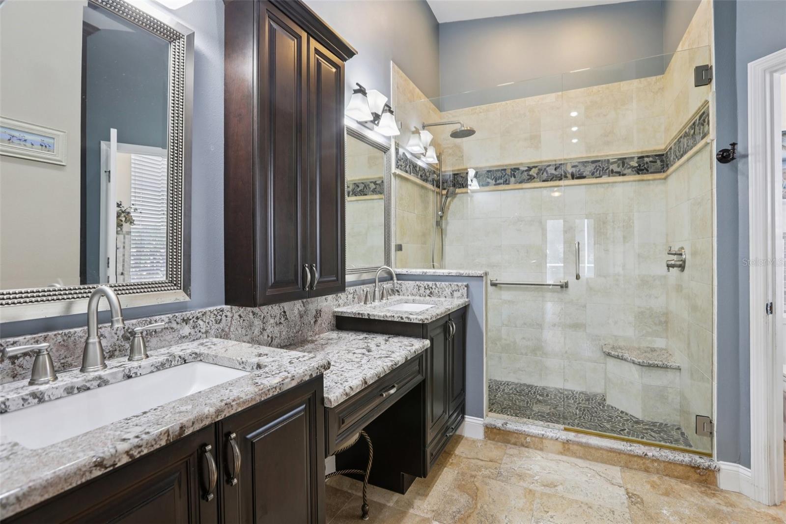 Image 26 of 53 For 3925 Silk Oak Lane