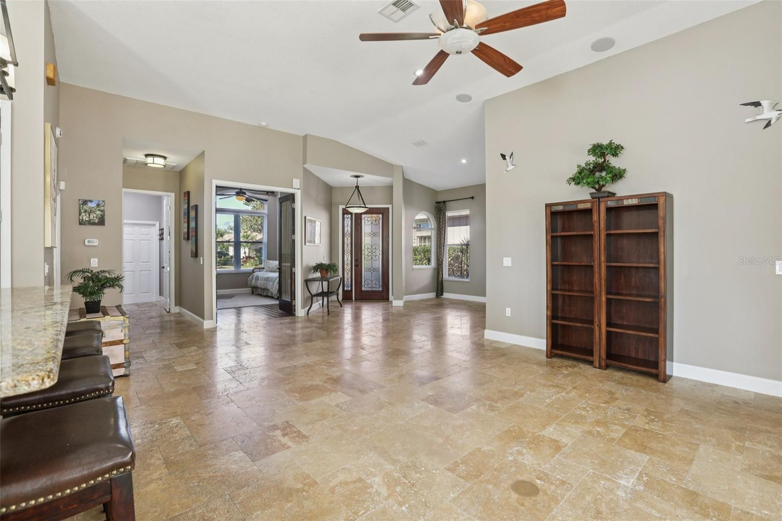 Image 6 of 53 For 3925 Silk Oak Lane