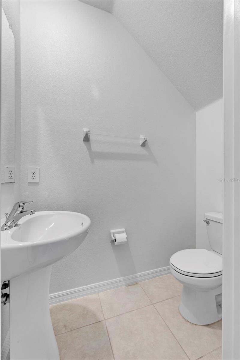 Image 11 of 33 For 8309 Corner Pine Way