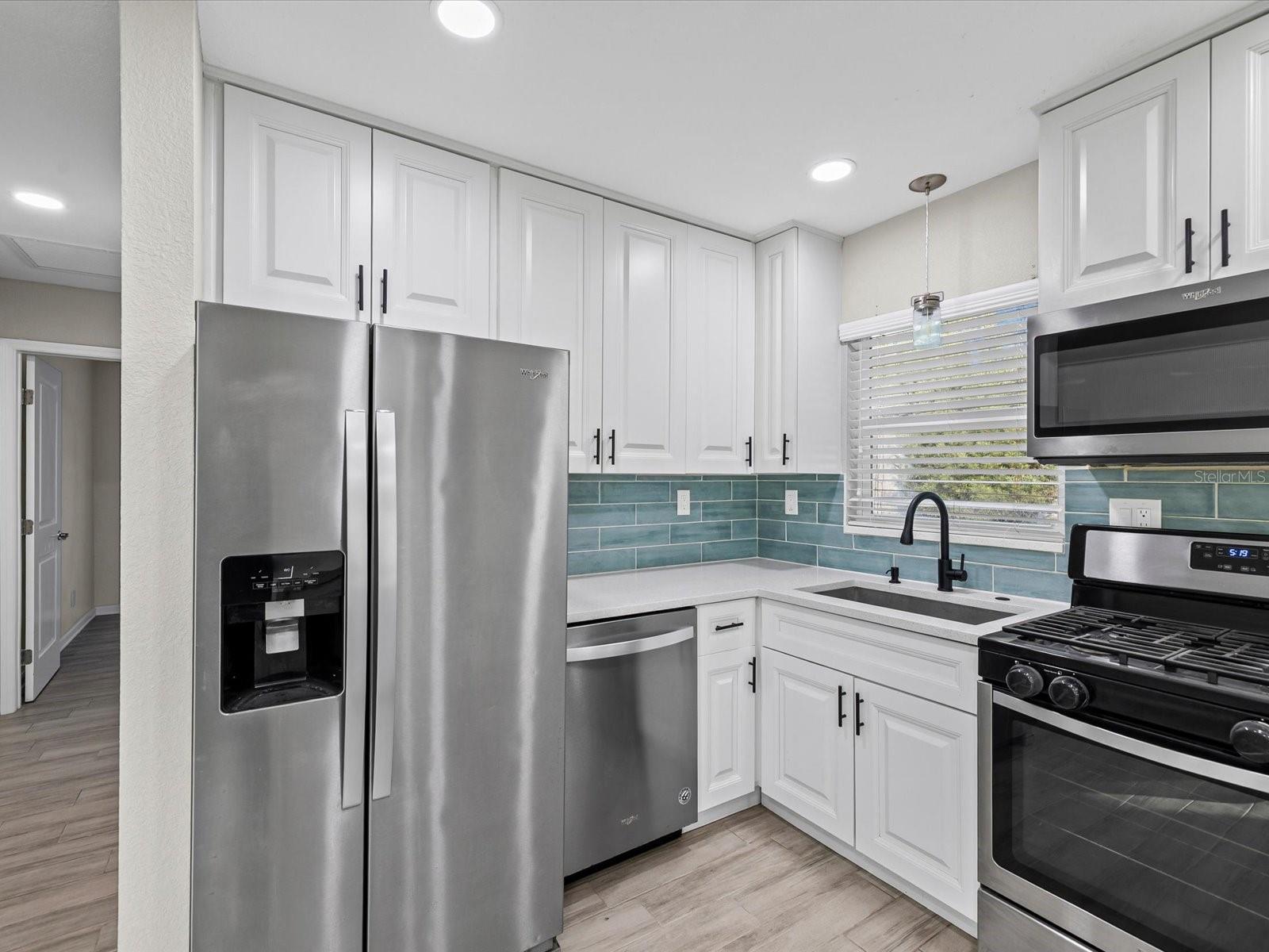 Image 11 of 27 For 7307 34th Avenue N