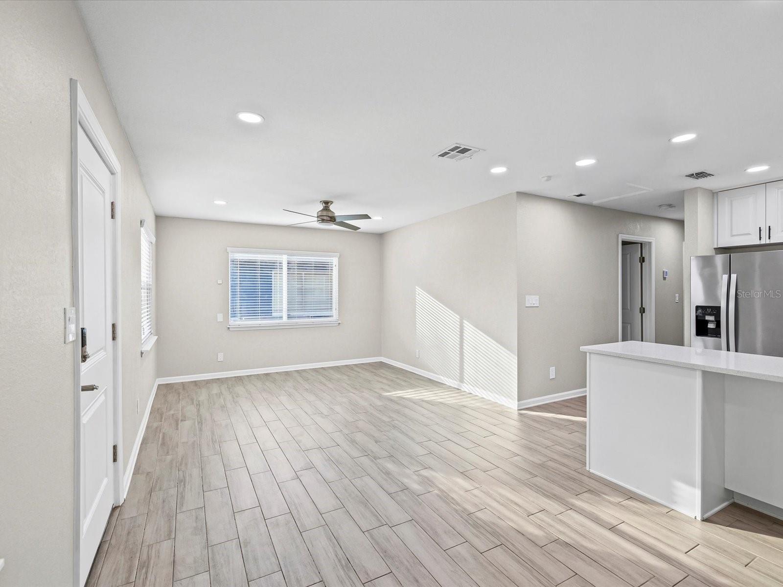 Image 4 of 27 For 7307 34th Avenue N