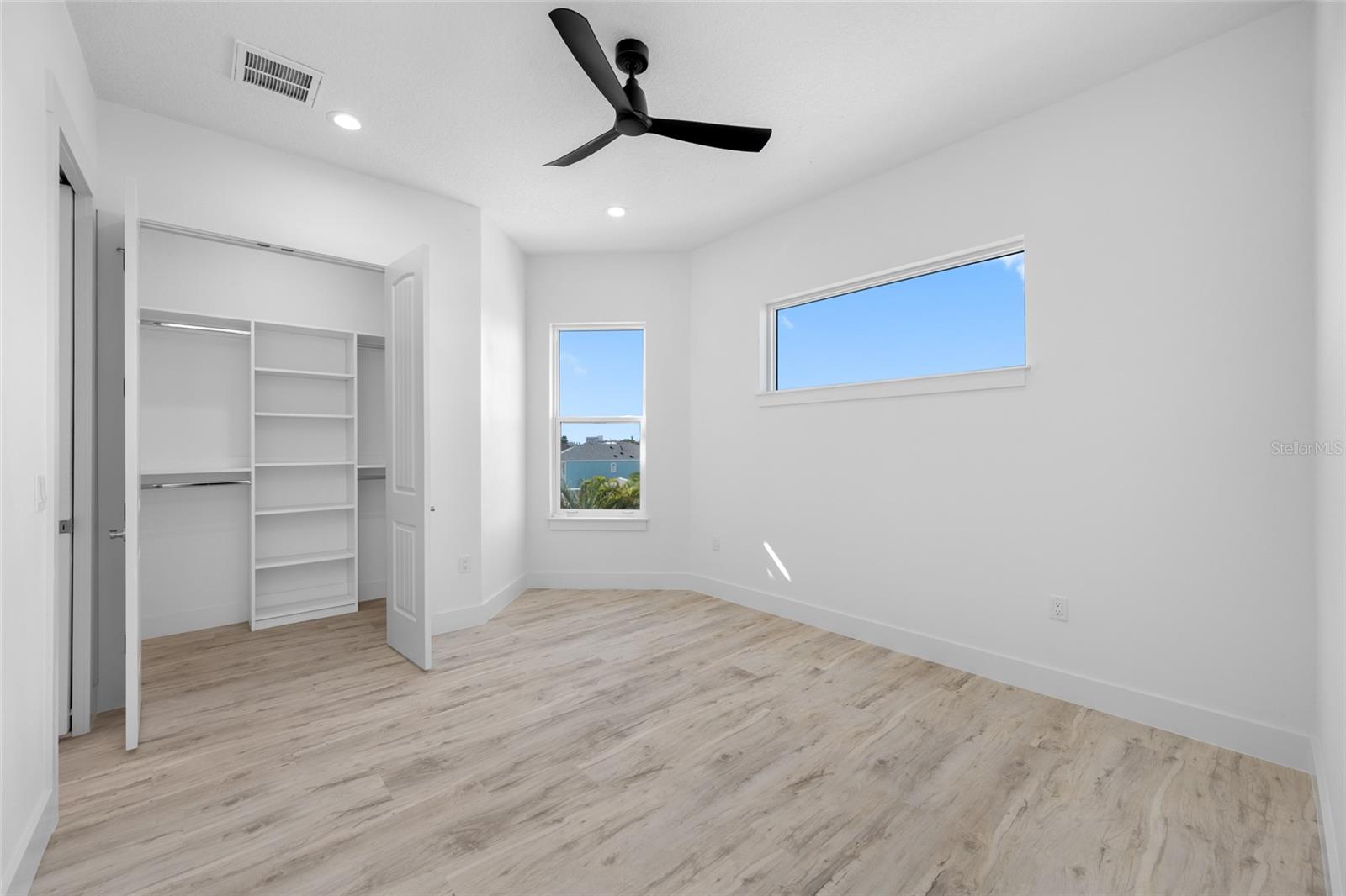 Image 30 of 62 For 11460 7th Street E