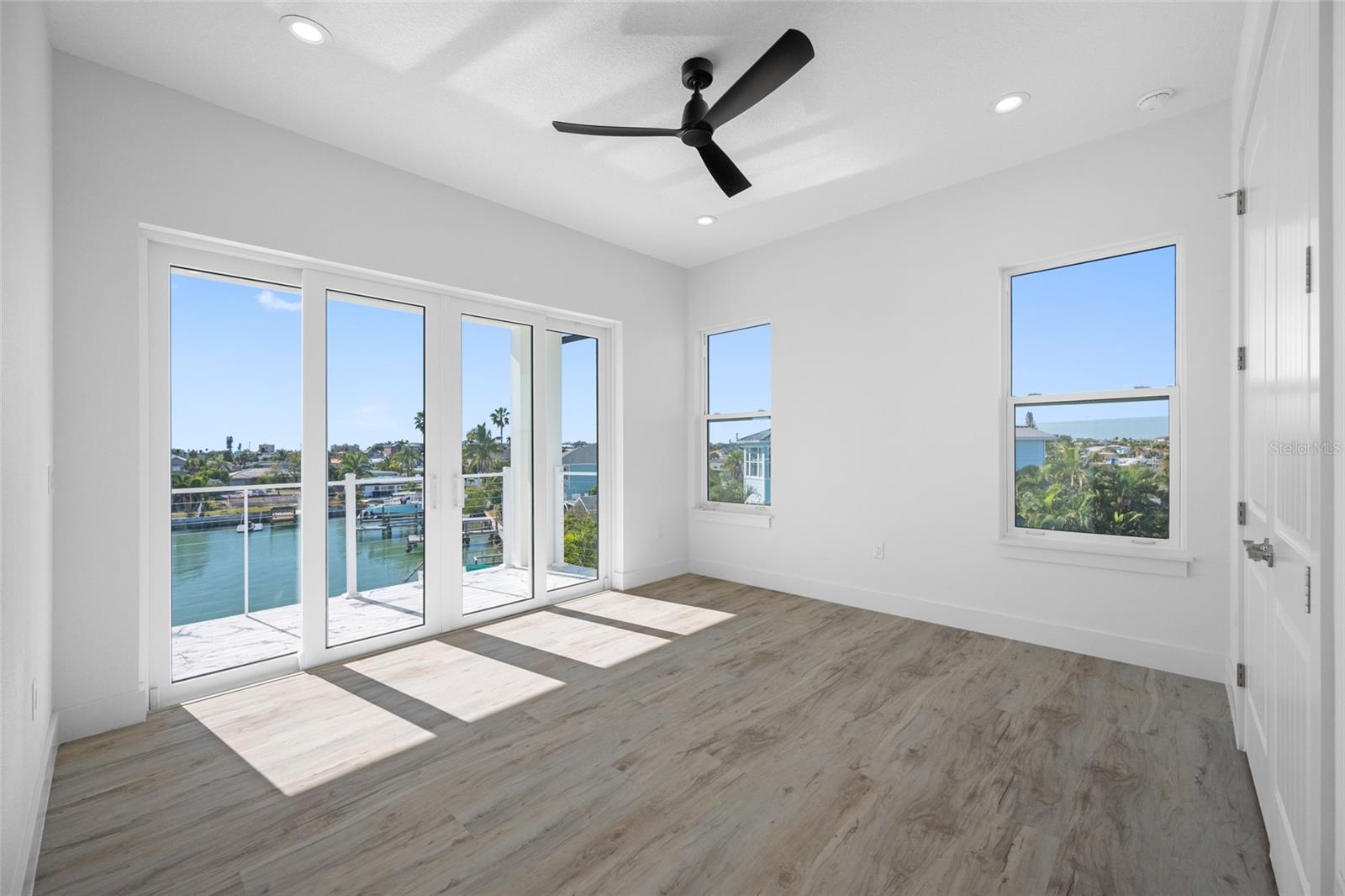 Image 37 of 62 For 11460 7th Street E