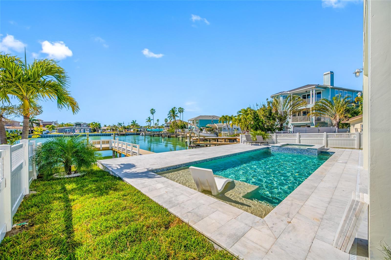 Image 5 of 62 For 11460 7th Street E