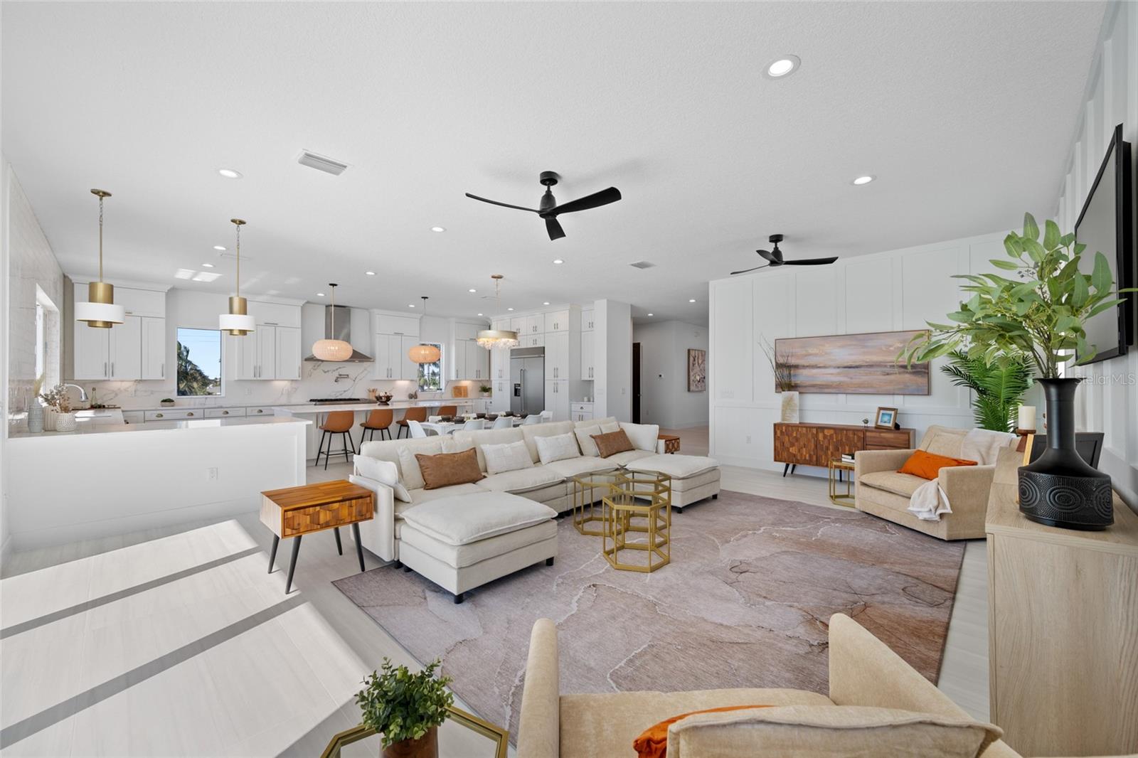 Image 9 of 62 For 11460 7th Street E