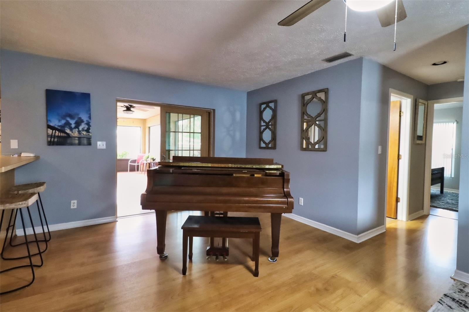 Image 13 of 25 For 18619 Yocam Avenue