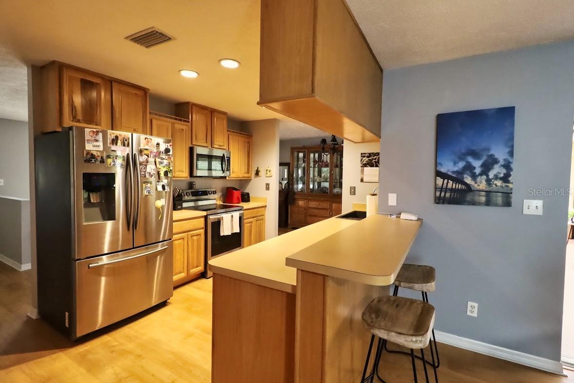 Image 7 of 25 For 18619 Yocam Avenue