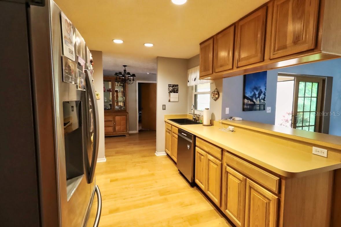 Image 9 of 25 For 18619 Yocam Avenue