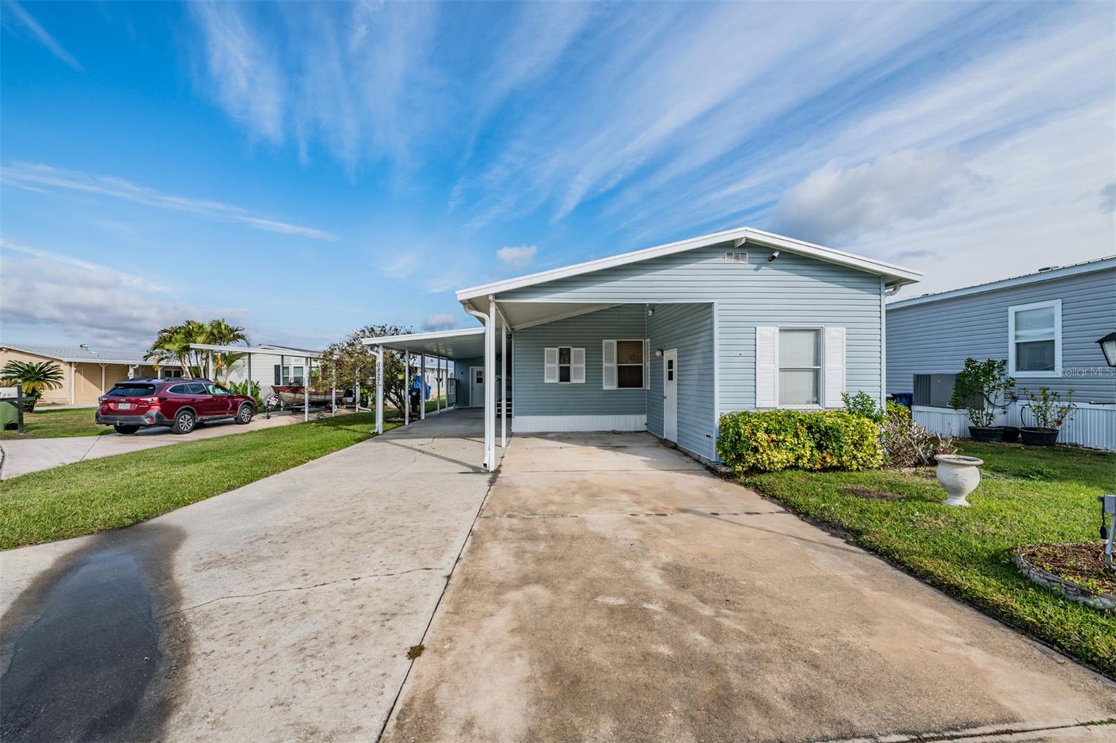 Image 30 of 42 For 6827 Lake Henry Drive Ne