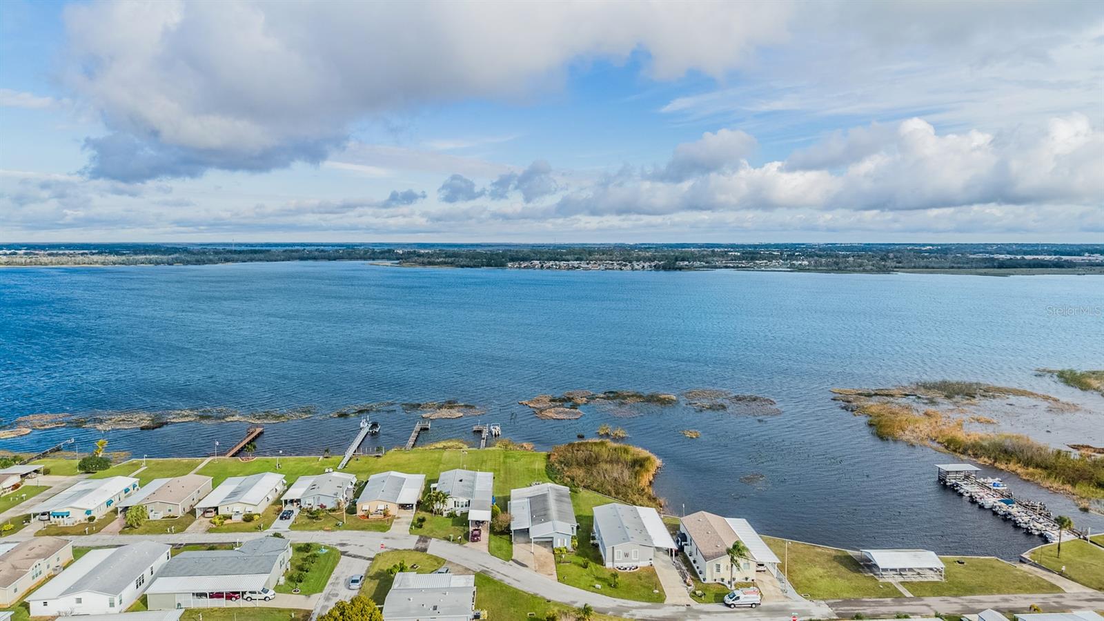 Image 41 of 42 For 6827 Lake Henry Drive Ne