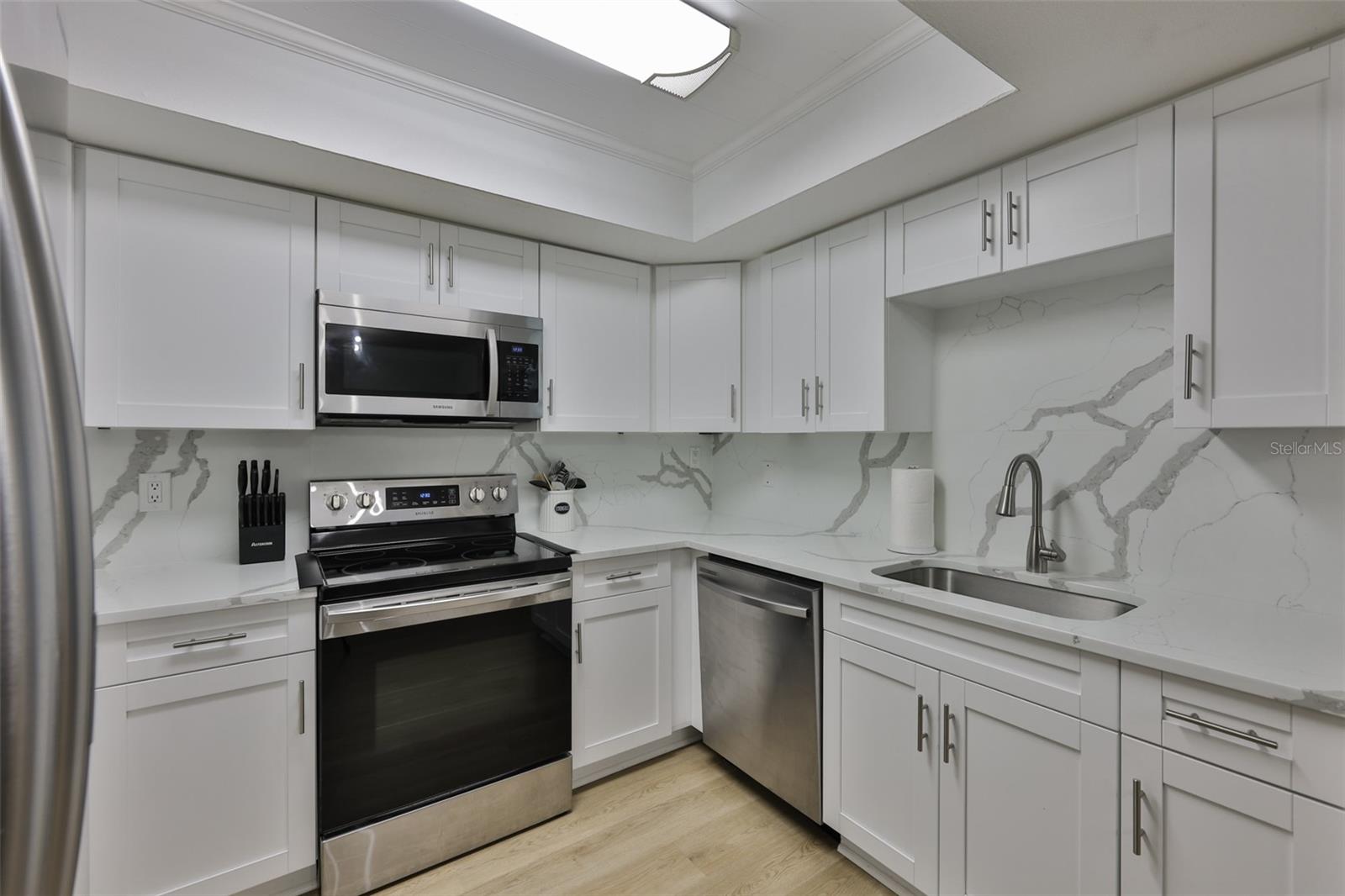 Image 10 of 45 For 6503 Manila Palm Way