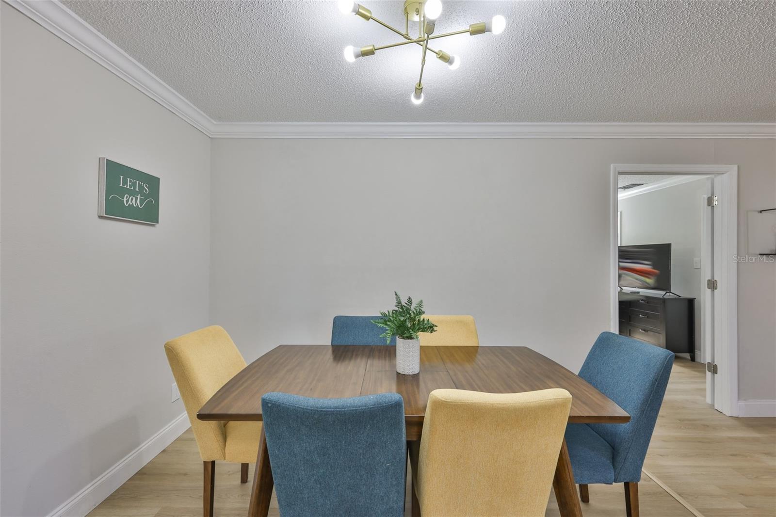 Image 15 of 45 For 6503 Manila Palm Way