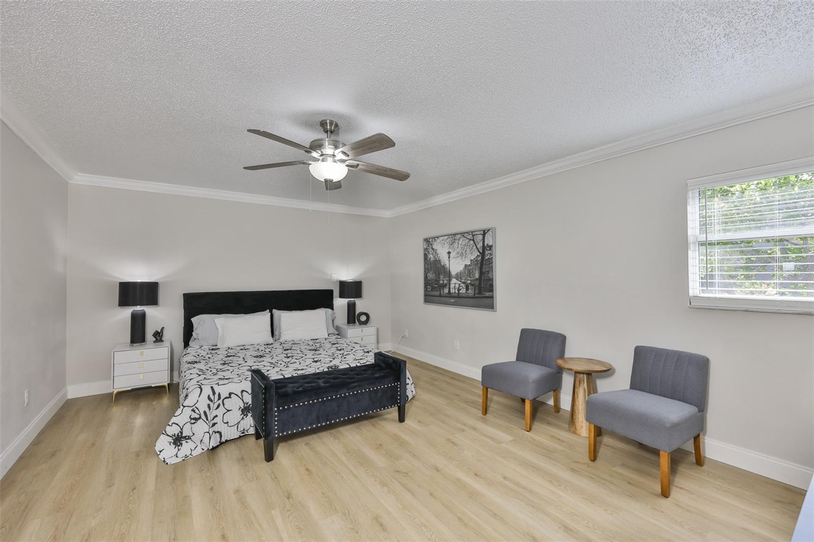 Image 16 of 45 For 6503 Manila Palm Way