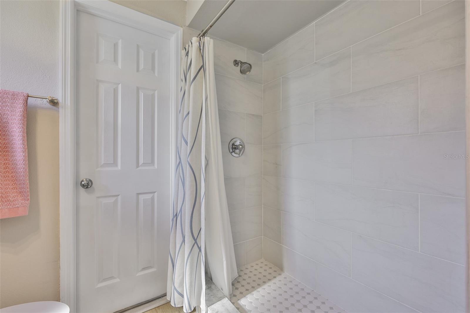 Image 19 of 45 For 6503 Manila Palm Way