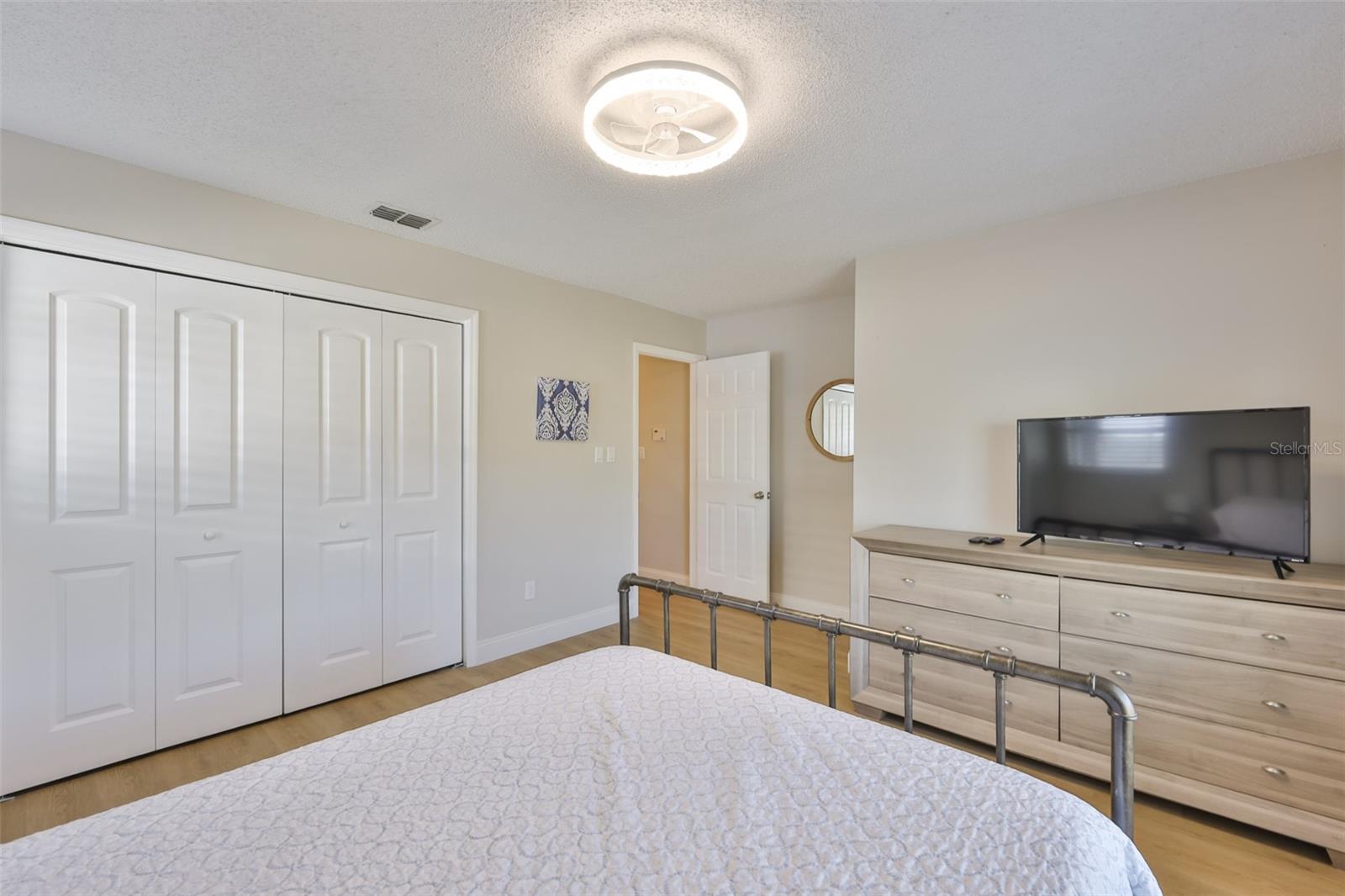 Image 23 of 45 For 6503 Manila Palm Way