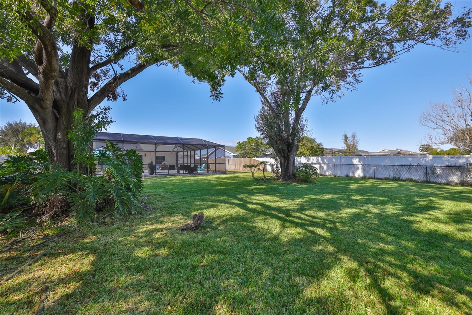 Image 39 of 45 For 6503 Manila Palm Way