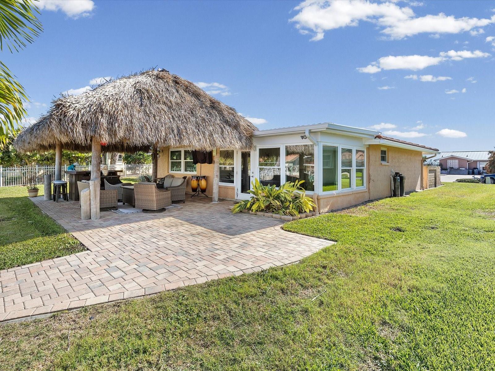 Listing photo id 26 for 4941 Galleon Court