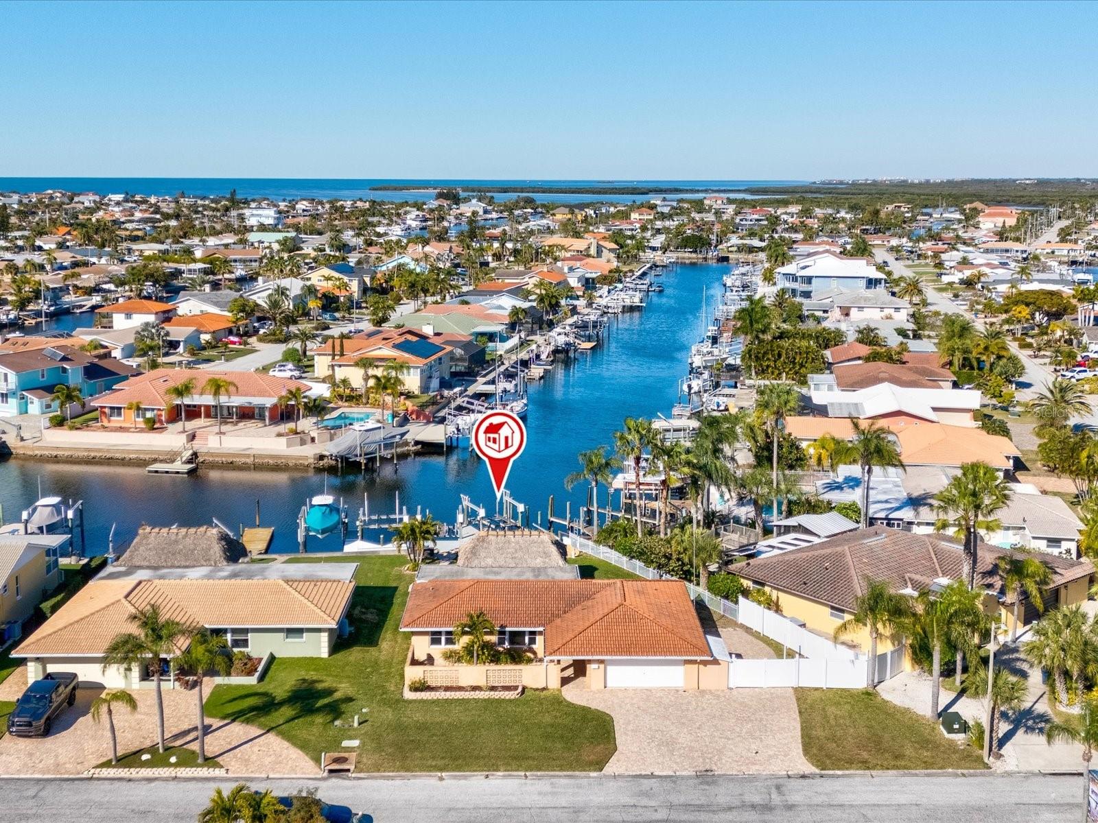 Listing photo id 35 for 4941 Galleon Court