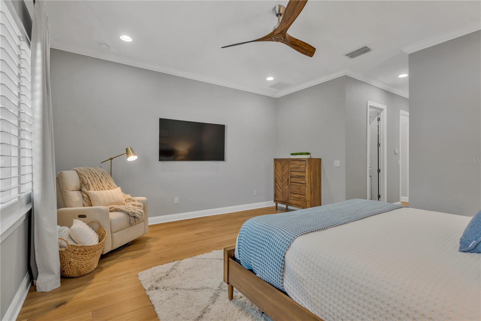 Image 31 of 57 For 3415 San Juan Street