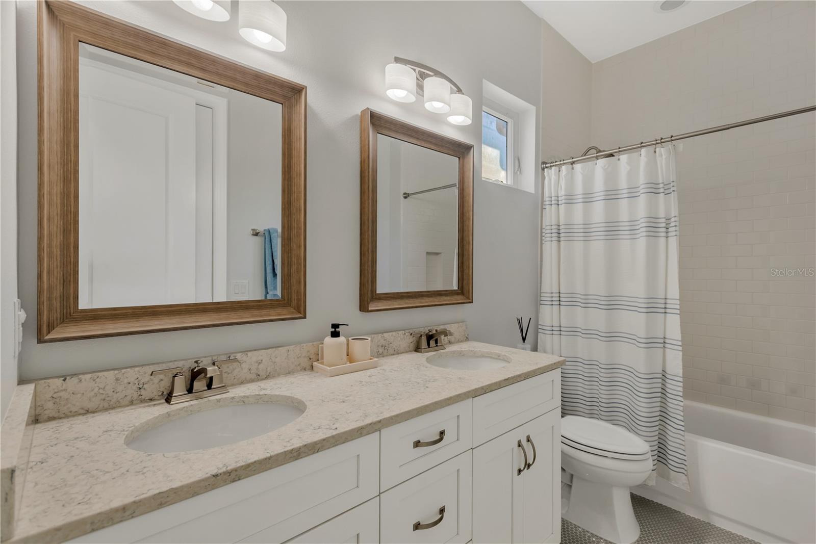 Image 41 of 57 For 3415 San Juan Street