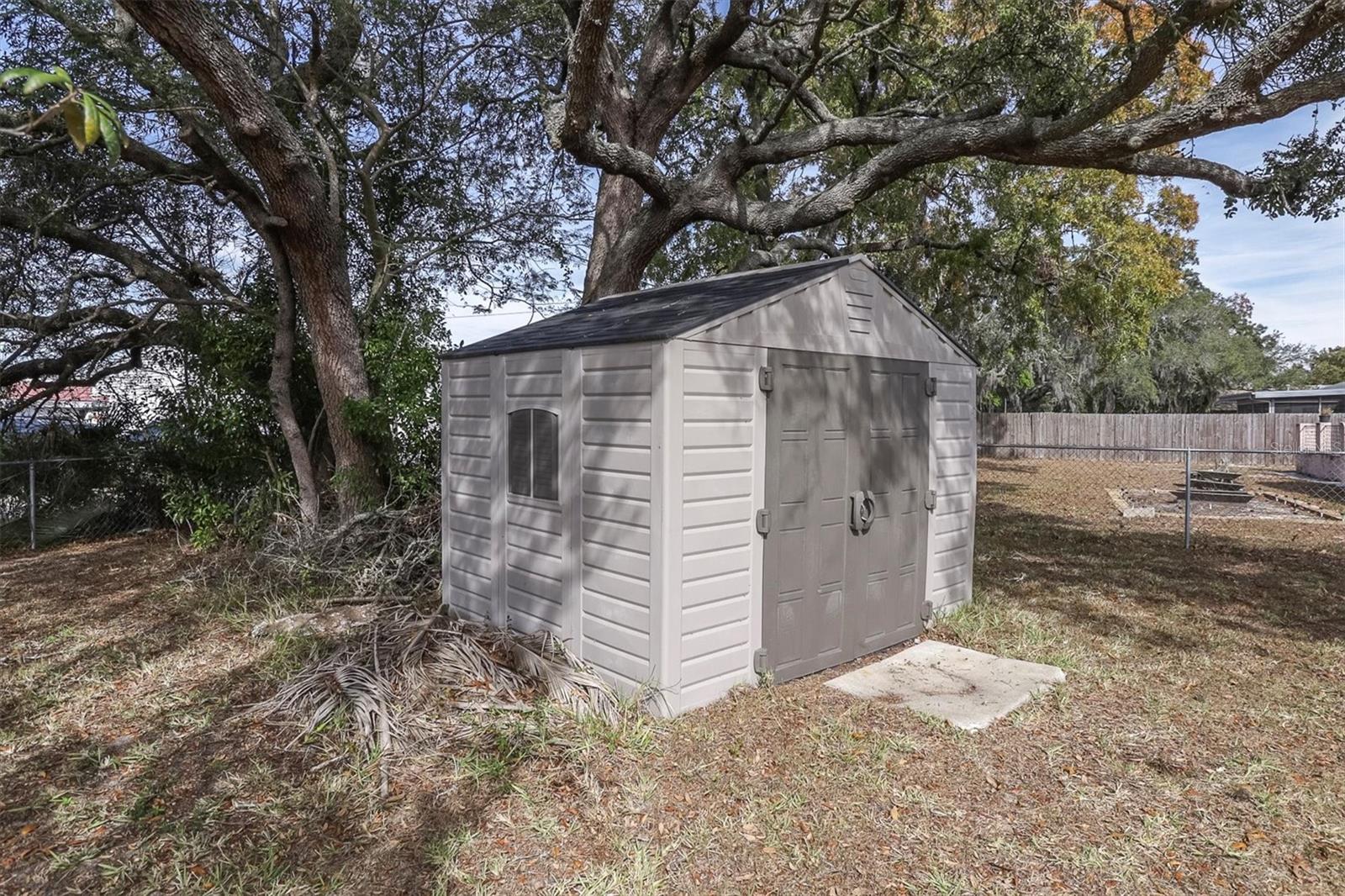 Image 33 of 41 For 3409 Plaza Avenue