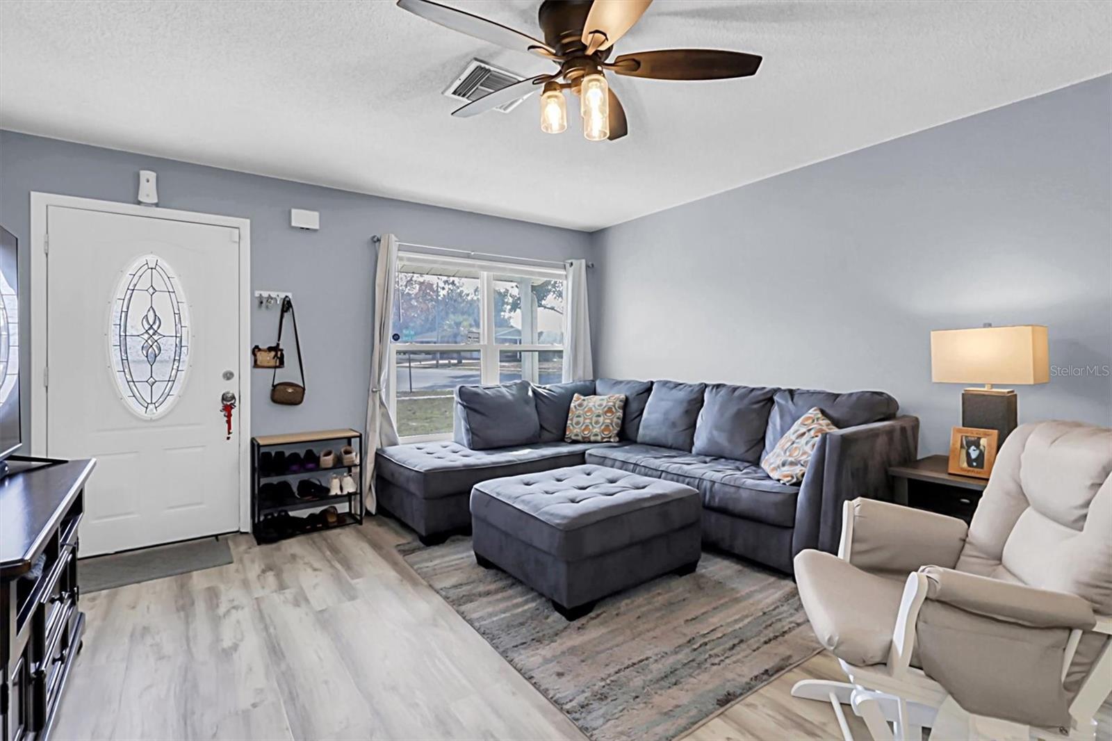 Image 7 of 41 For 3409 Plaza Avenue